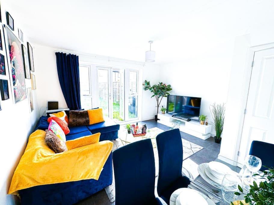 Contractors, Families, Tourists & Groups Welcome Sleeps Upto 9, Garden, Pet Allowed, Parking Included! バーミンガム エクステリア 写真
