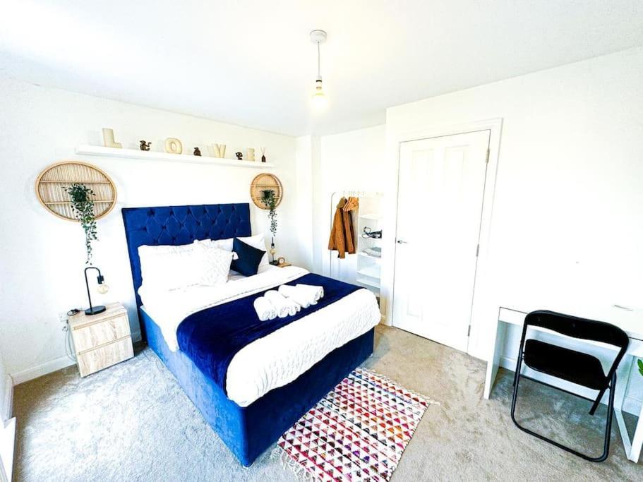 Contractors, Families, Tourists & Groups Welcome Sleeps Upto 9, Garden, Pet Allowed, Parking Included! バーミンガム エクステリア 写真