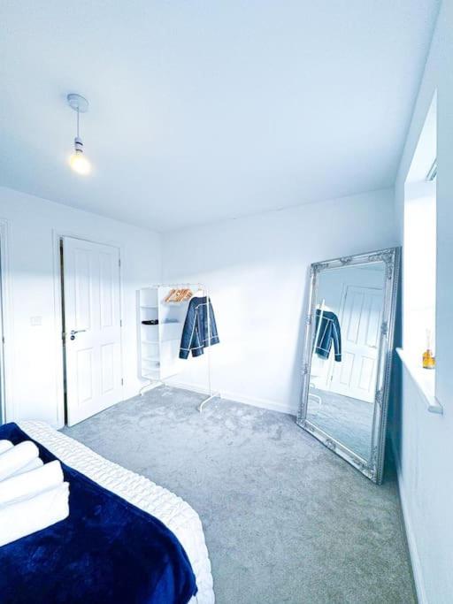 Contractors, Families, Tourists & Groups Welcome Sleeps Upto 9, Garden, Pet Allowed, Parking Included! バーミンガム エクステリア 写真